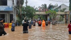 Drainase Tersumbat, Kantor Kecamatan dan Sekolah di Pamarayan Tergenang Banjir